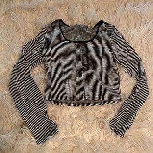 Striped crop too with buttons